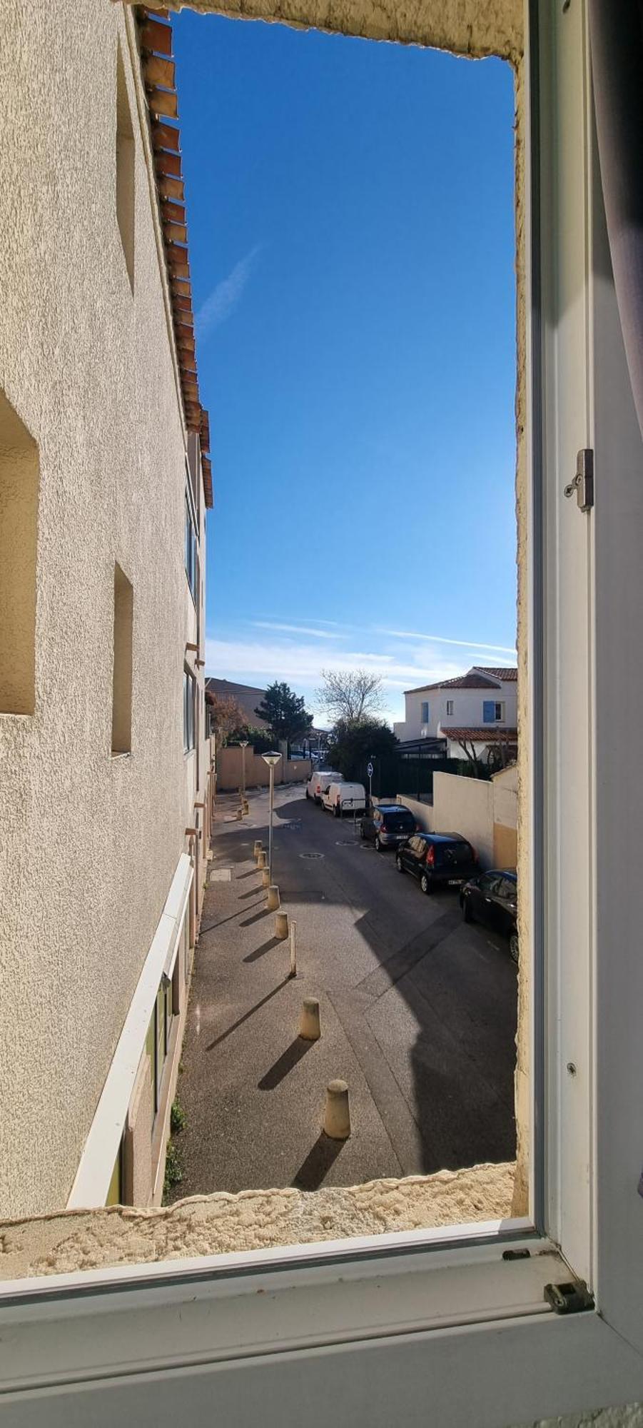 Face A La Dans Le Village De * Sausset-les-Pins