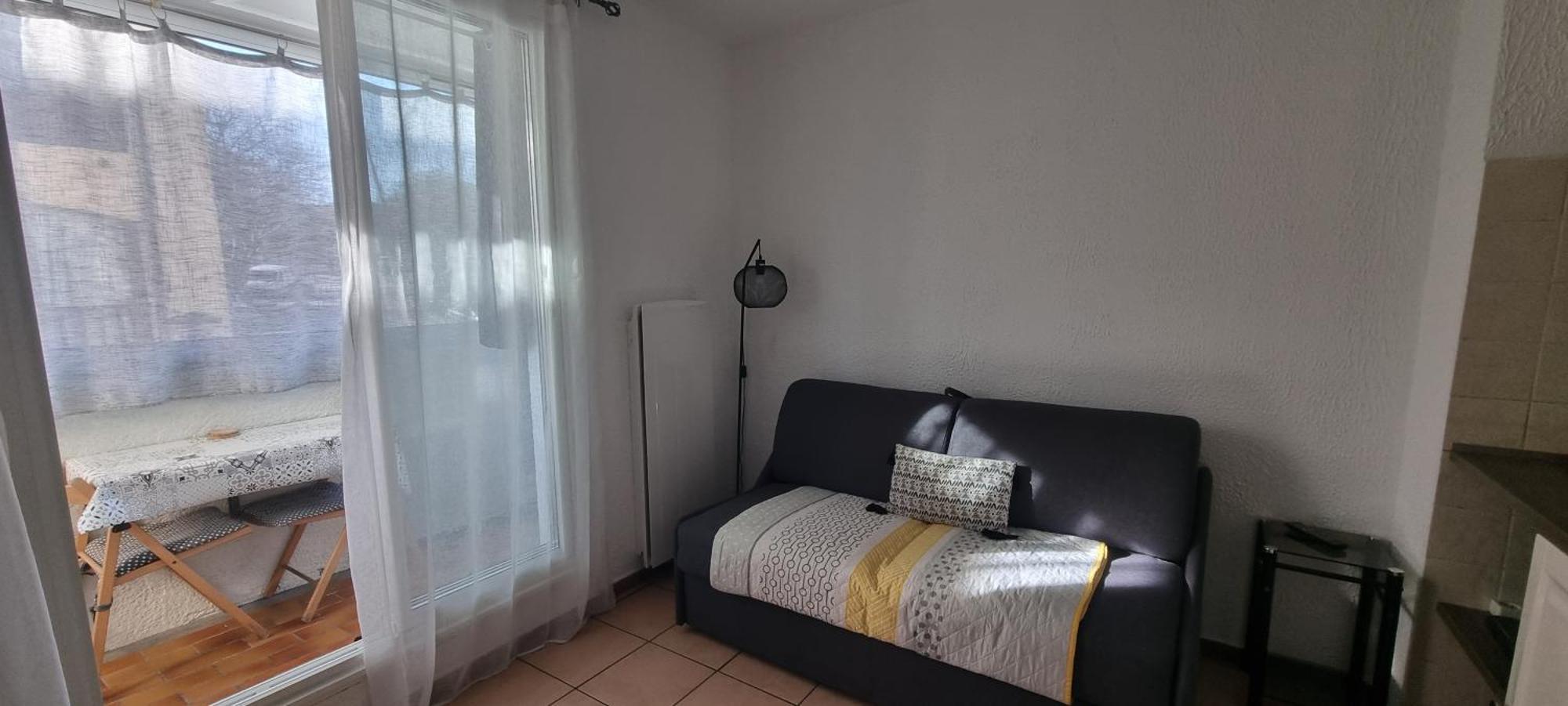 Face A La Dans Le Village De Sausset-les-Pins